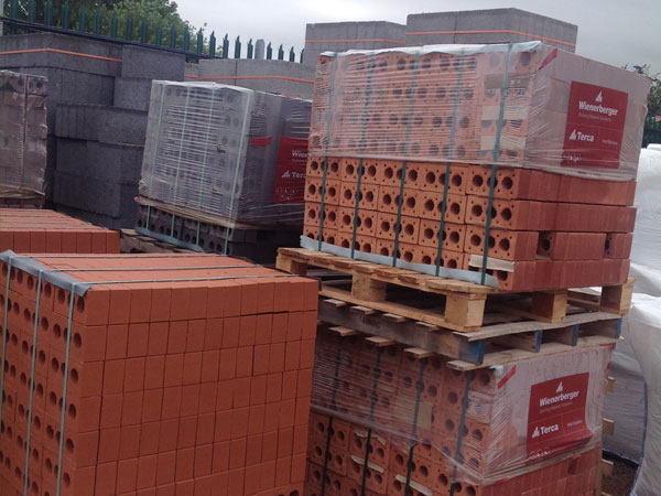 Heritage Builders Merchants Ltd. 600 x 450 Red Bricks